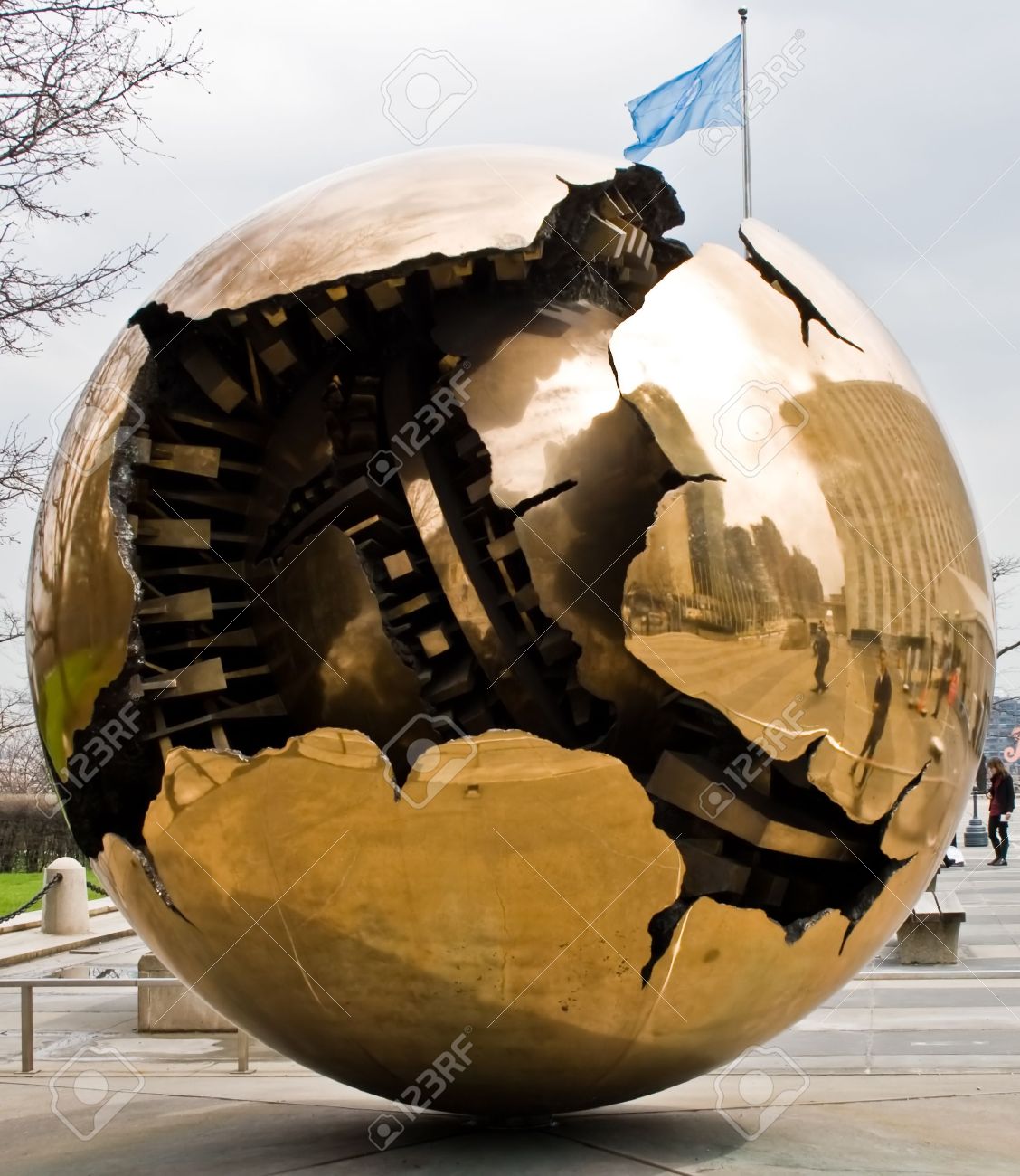 Image result for golden globe statue at united nations picture