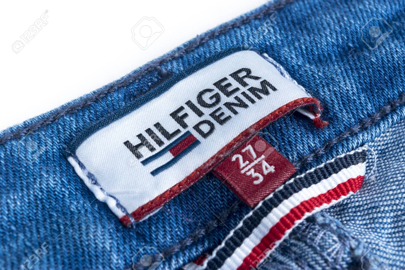 tommy jeans label