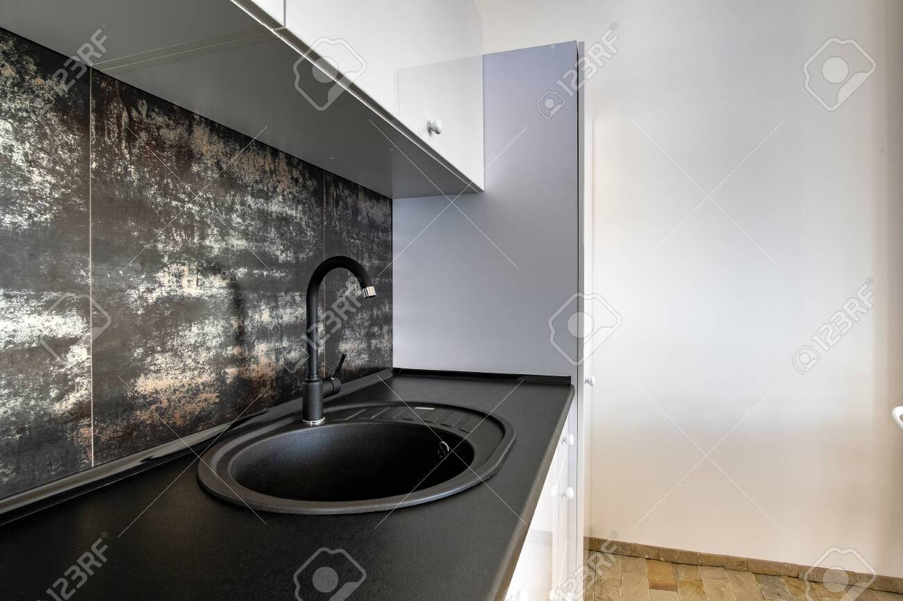 The Pros And Cons Of Installing Ceramic Tile In Your