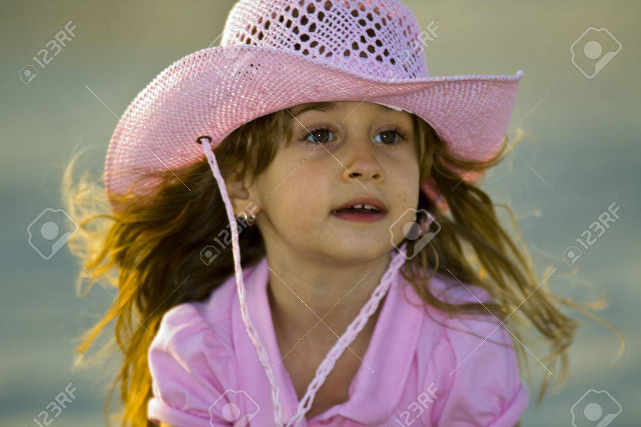 little girl cowboy hat