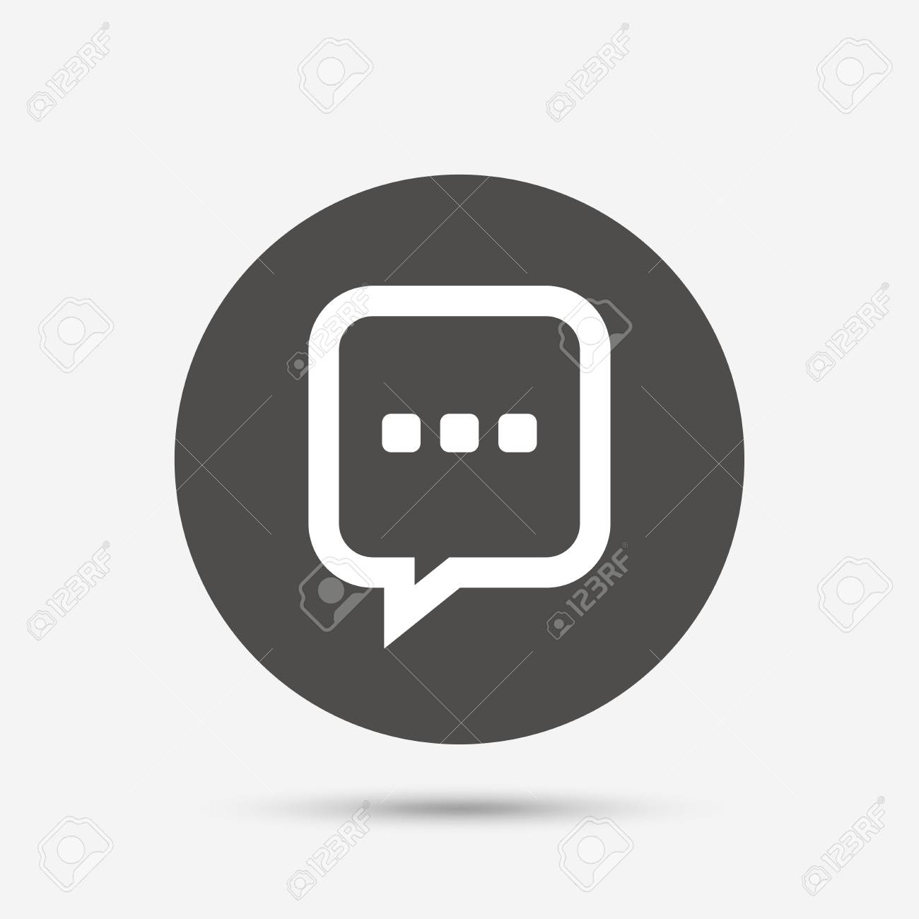 チャット記号アイコン 吹き出しに 3 つのドット記号 通信のチャット泡 グレーの円アイコンが付いたボタンです ベクトル のイラスト素材 ベクタ Image