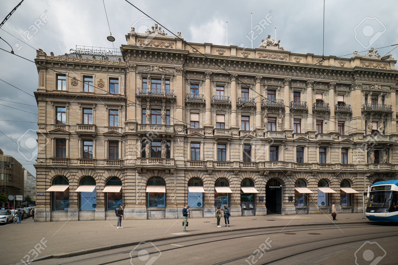 スイスのチューリッヒ市にubsとスイス銀行の本社を建設 05 02 2023の写真素材・画像素材 Image 211458604