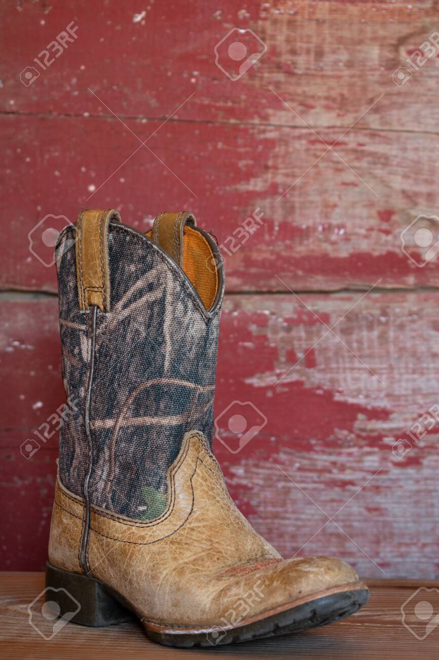 camo cowboy boots