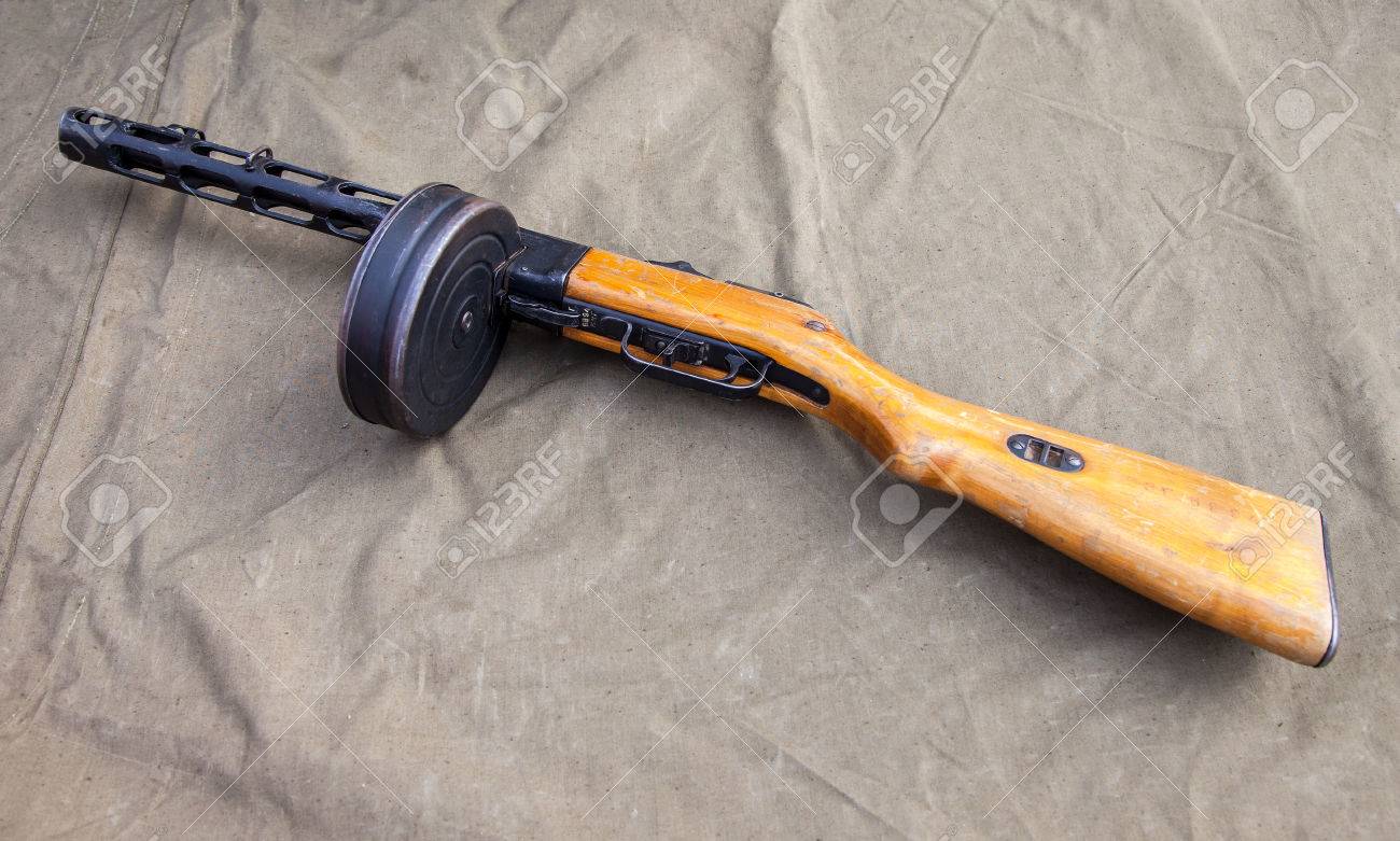 ソ連 ロシア サブマシンガン Shpagin Ppsh 第二次世界大戦から の写真素材 画像素材 Image
