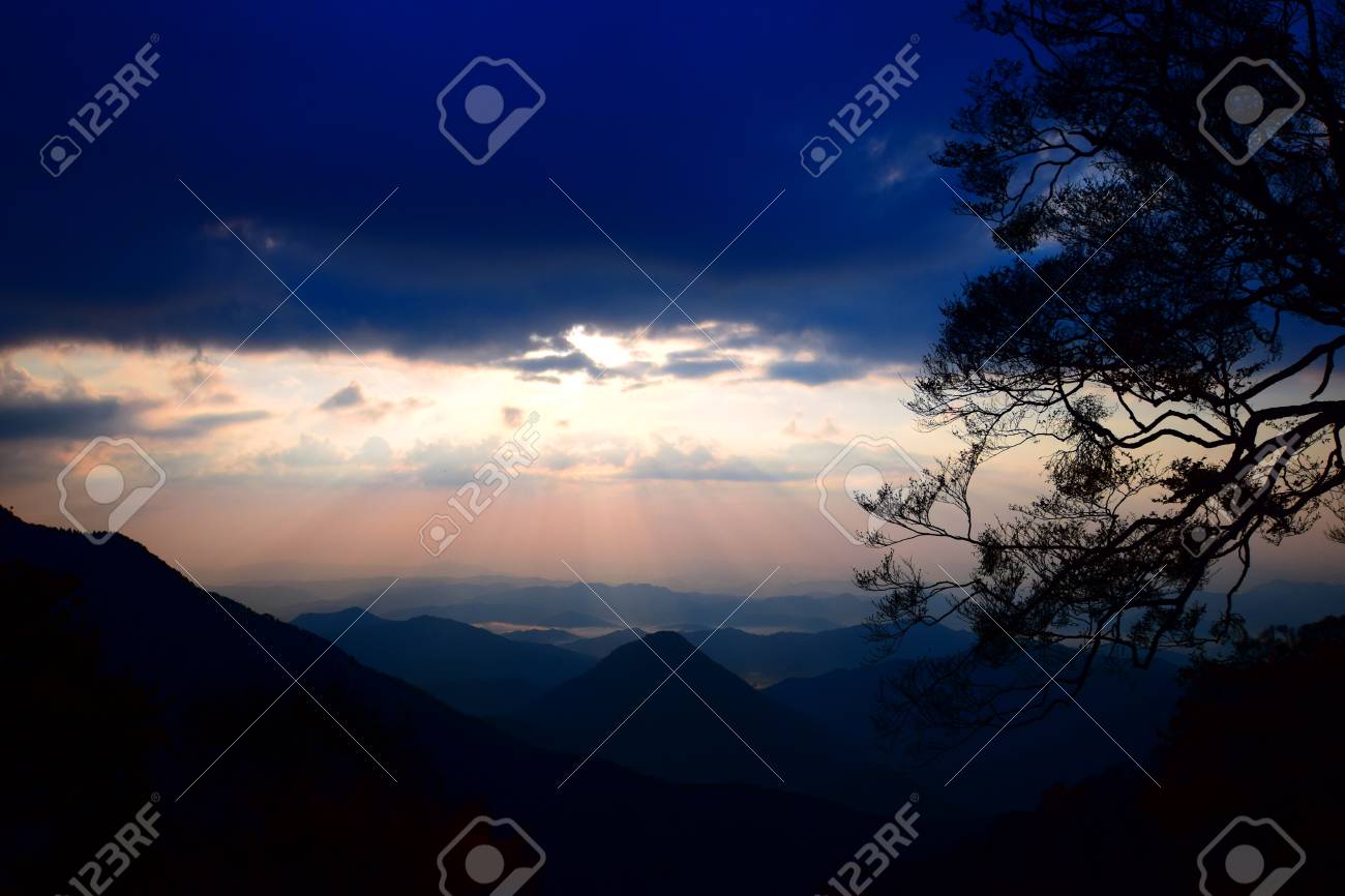 ヤコブの梯子 の写真素材 画像素材 Image