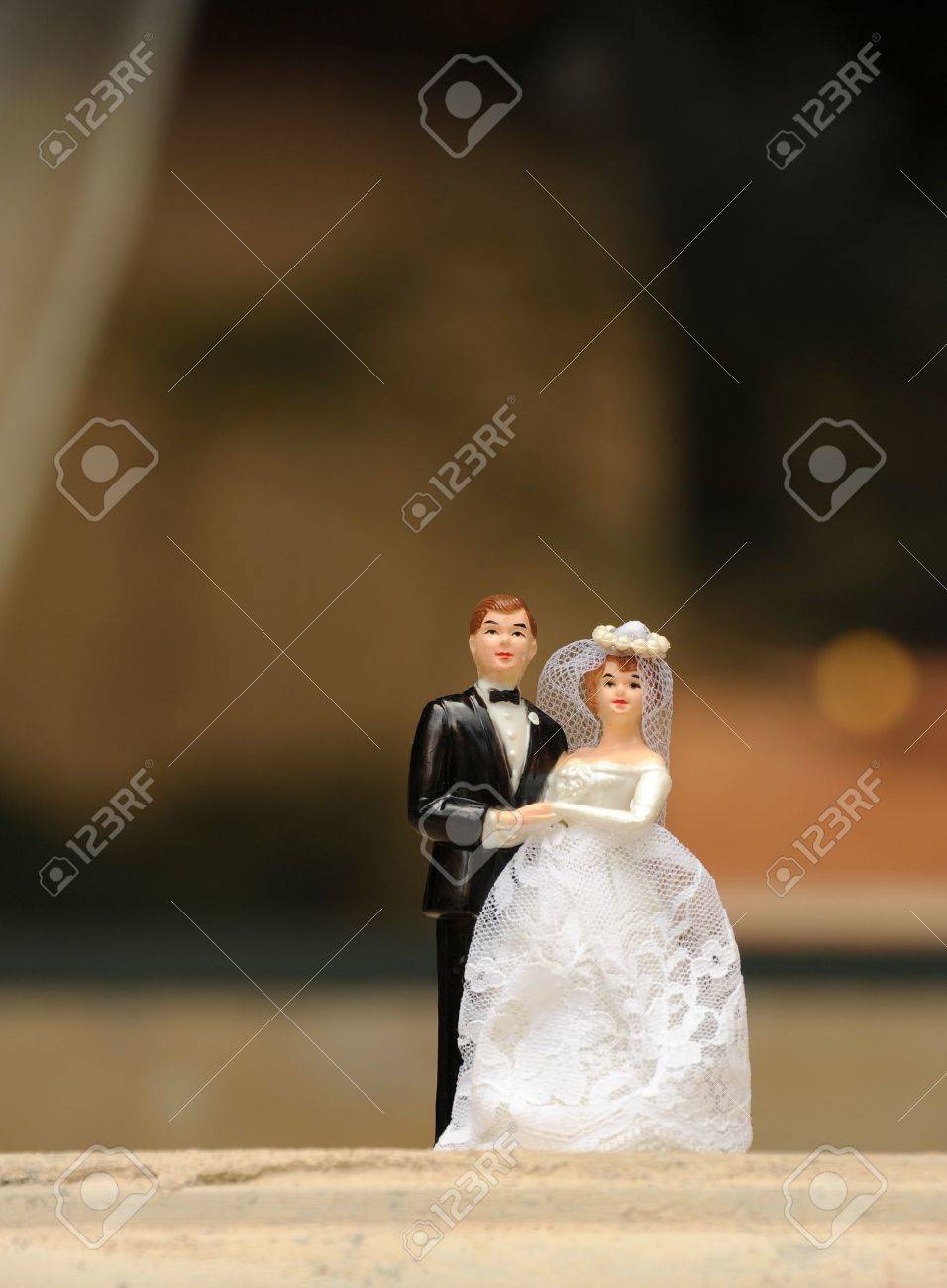 miniature wedding couple doll
