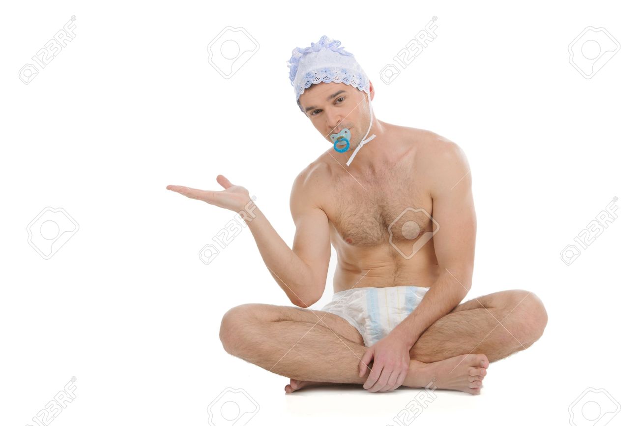 Der Mensch In Der Windel Infant Erwachsenen Mann In Windel Blick Auf Kamera Und Gestikuliert Wahrend Der Sitzung Auf Weissem Hintergrund Lizenzfreie Fotos Bilder Und Stock Fotografie Image 21986111