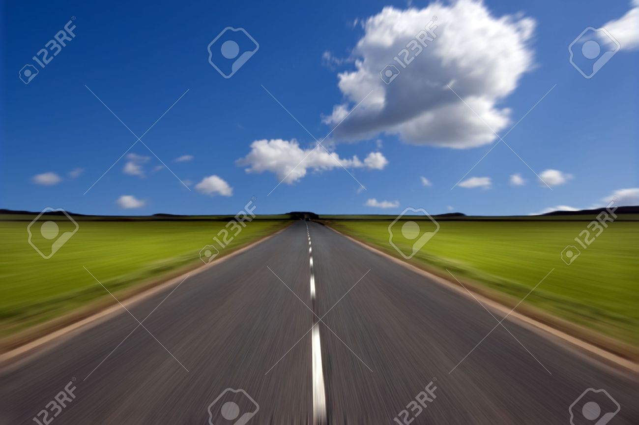 モーションとの距離に広がる田舎の道は広大な青い空の下でぼかし 概念がほか 新たな始まり 成功への道 等あなたの夢を追う の写真素材 画像素材 Image モーションとの距離に広がる田舎の道は広大な青い空の下でぼかし 概念がほか 新たな始まり 成功への道 等あなたの夢を追う の写真素材 画像素材 Image