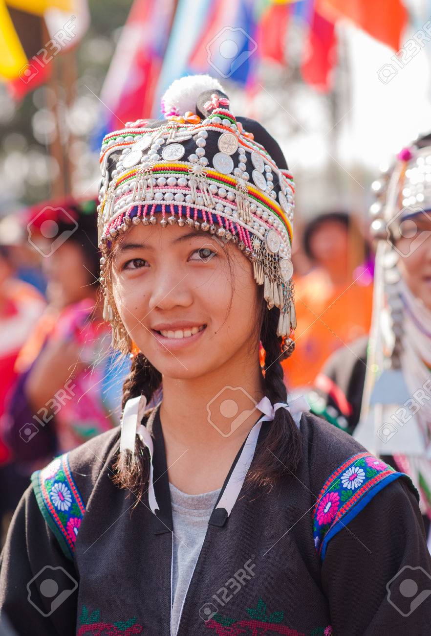 タイの山岳民族 赤族の帽子