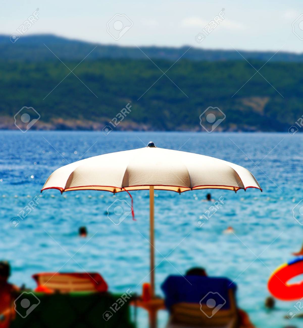 Tilt Shift Vista Sulla Spiaggia In Tempo Caldo Sulla Località Di Mare Croazia