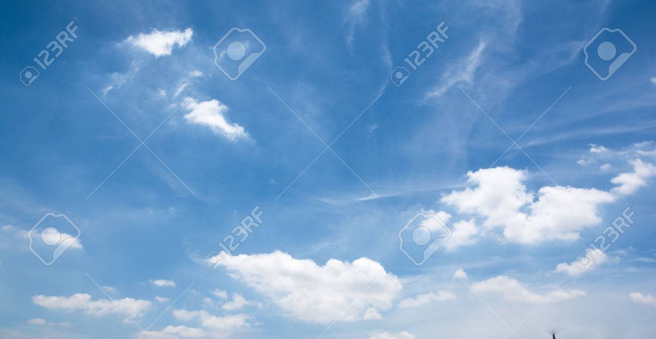 当日はリラックスしてさわやかな空の雲 の写真素材 画像素材 Image