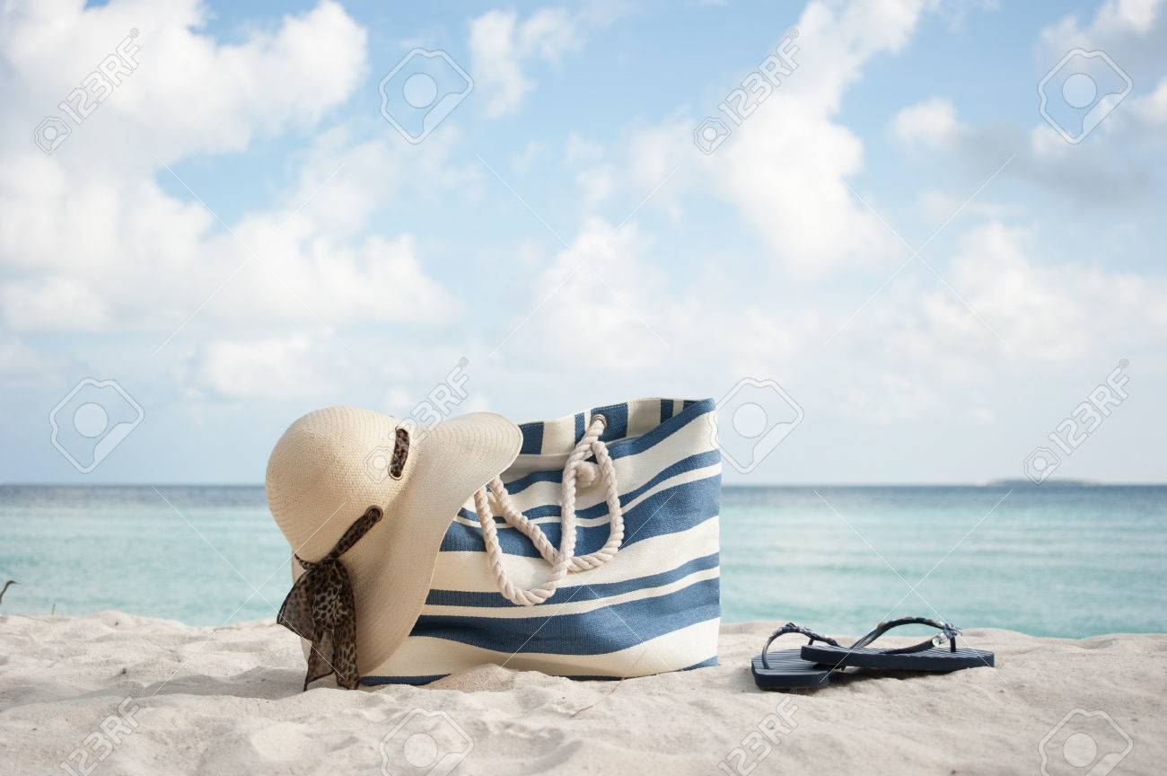 Beach hat and bag Clearance