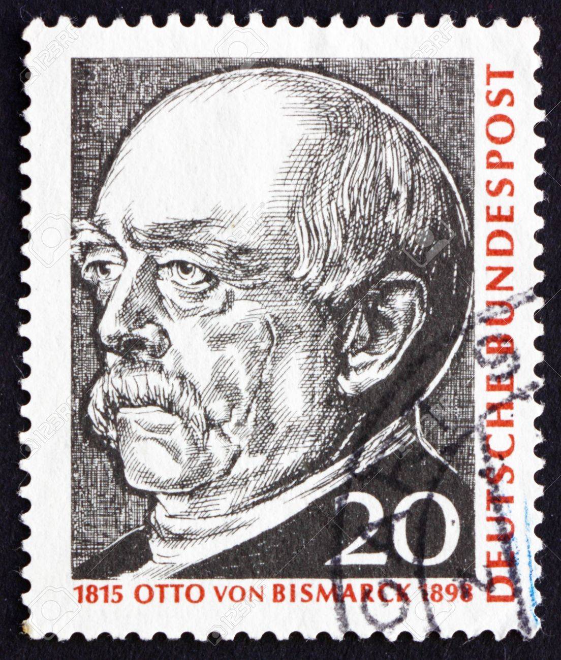 ドイツ 1965 年頃 切手が印刷されたドイツでオットー フォン ビスマルク プロイセンの政治家年頃 1965 年フランツ フォン レーンバッハといった巨匠 絵画 の写真素材 画像素材 Image