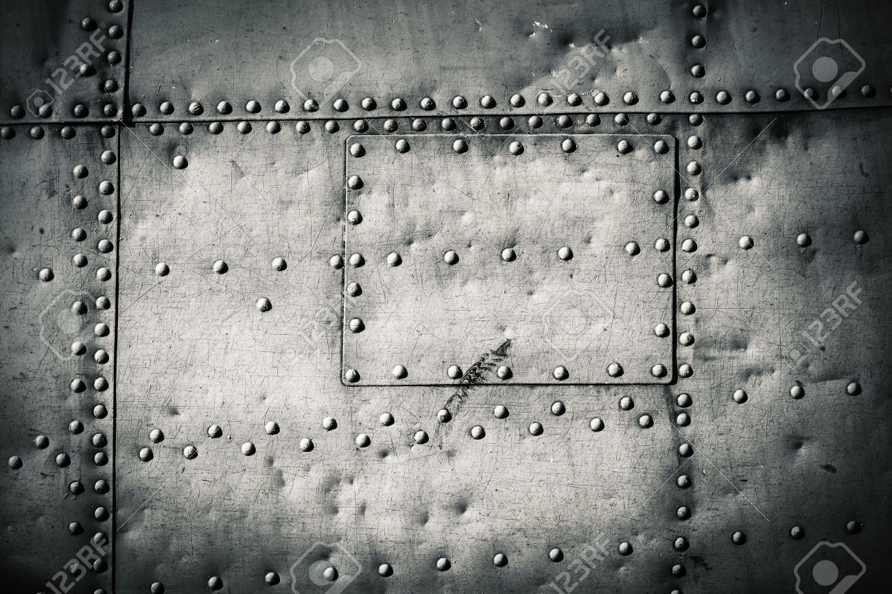 Rivets Sur Une Plaque De Métal Banque D'Images et Photos Libres De Droits.  Image 46574308