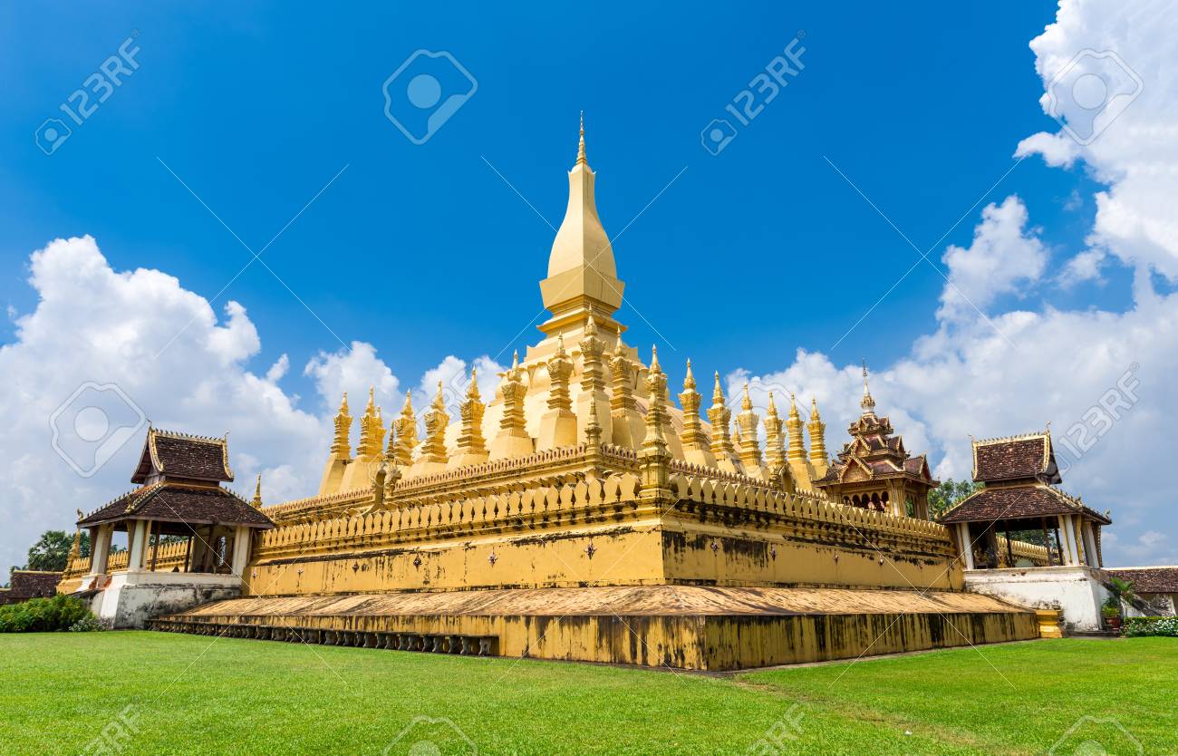 ラオスのランドマーク 黄金のパゴダ ワット Phra それルアン ビエンチャンの旅行します 仏教寺院です アジアの有名な観光地 の写真素材 画像素材 Image