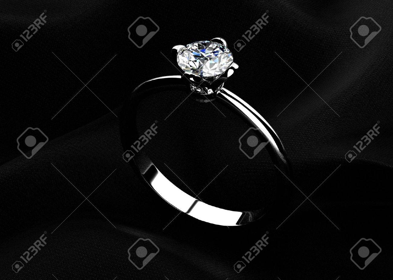 黒の背景に美の結婚指輪 の写真素材 画像素材 Image