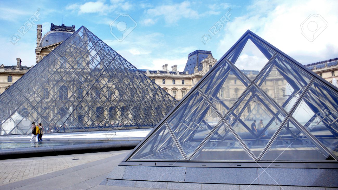 lourve pyramid architect