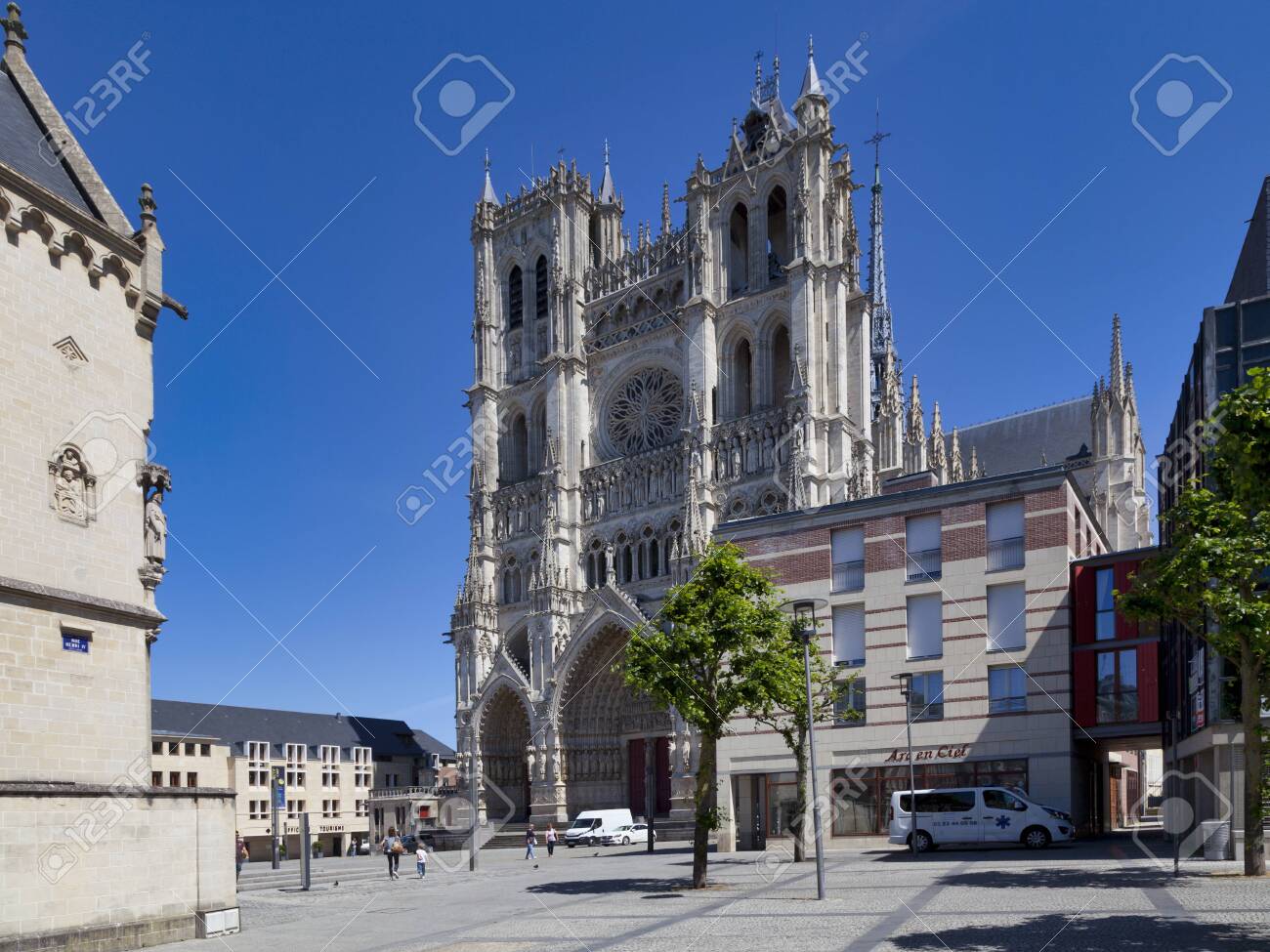 アミアン フランス 年5月30日 アミアンの聖母大聖堂大聖堂 フランス語 バジリケ キャティ 1 2draleノートルダム ダミアン または単にアミアン大聖堂は ローマカトリック教会です の写真素材 画像素材 Image