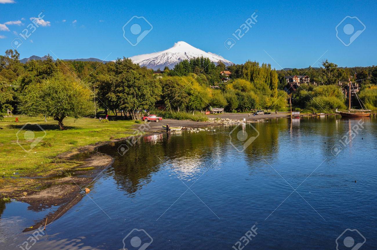プコン チリからみたビジャリカ火山 の写真素材 画像素材 Image プコン チリからみたビジャリカ火山 の写真素材 画像素材 Image