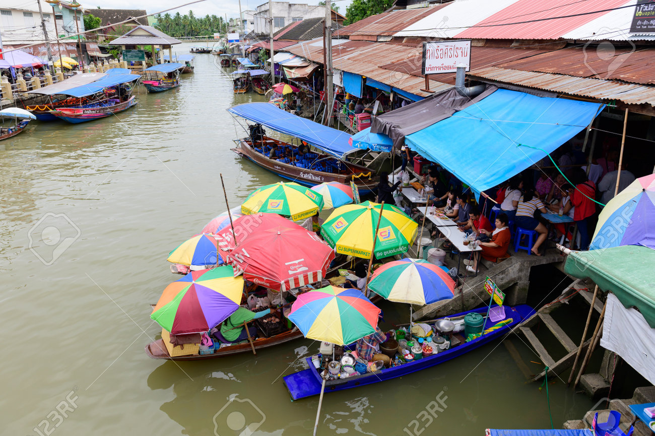 Samut Songkhram Thailand August 24 2019 Boats In Amphawa