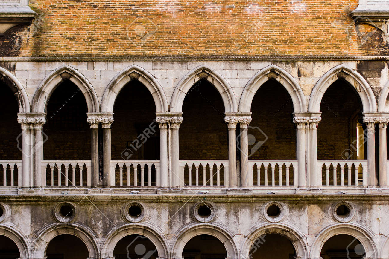 etiam-dictum-ipsum-a-felis