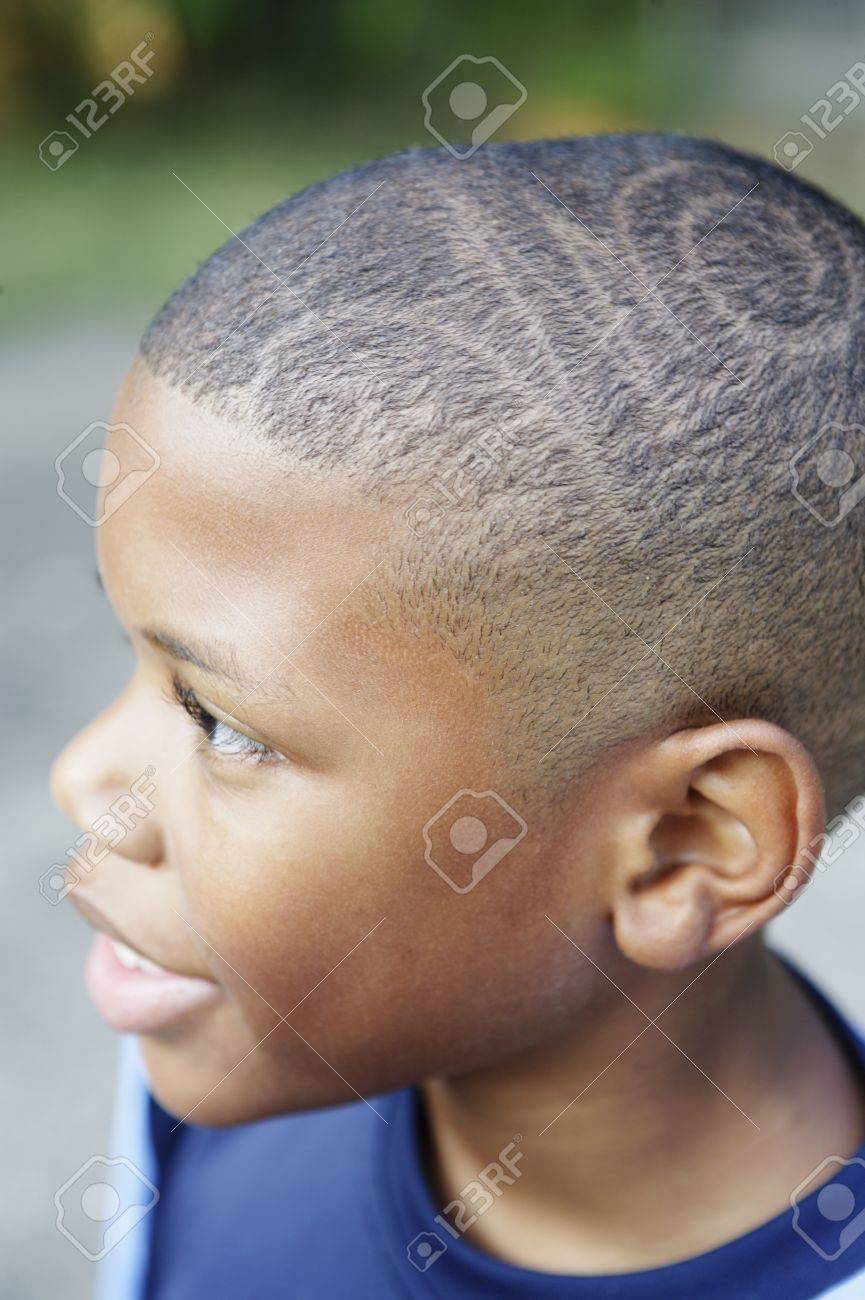 72 Imagenes Imagenes De Cortes De Cabello Para Hombres Jovenes Con Rayas Fr...