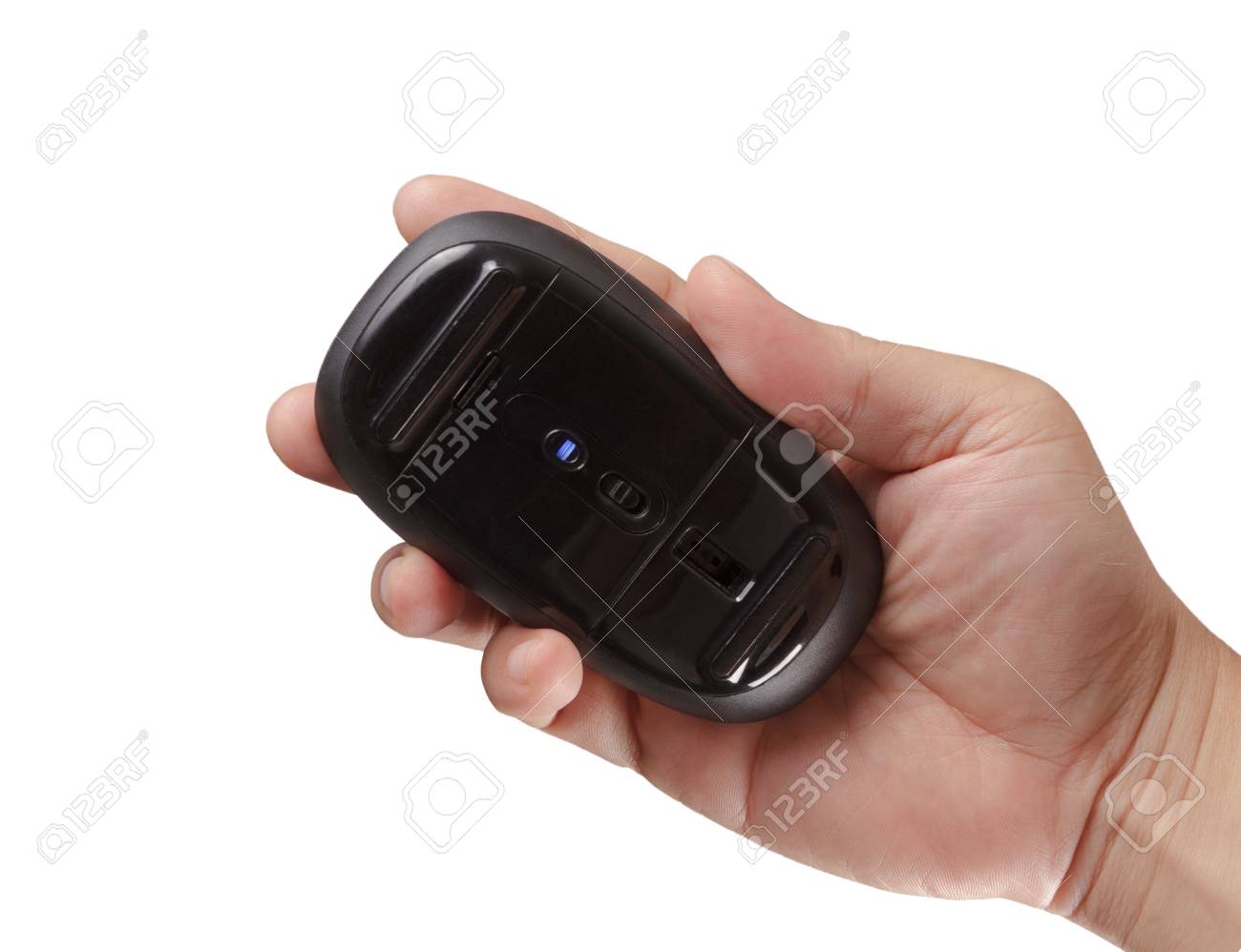 La Main En Utilisant Une Souris D Ordinateur A Partir Vue Ci Dessous Banque D Images Et Photos Libres De Droits Image