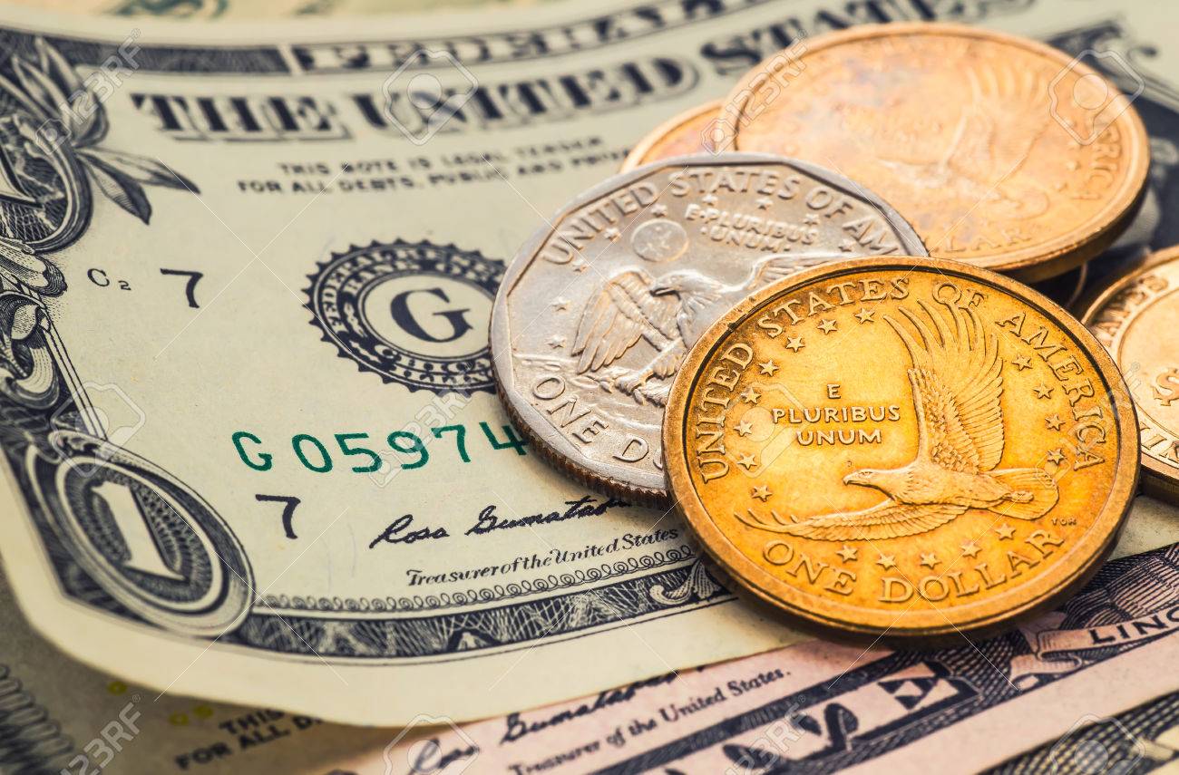 아직도 현금 달러와 센트 미국과 생활. 로열티 무료 사진, 그림, 이미지 그리고 스톡포토그래피. Image 71678653