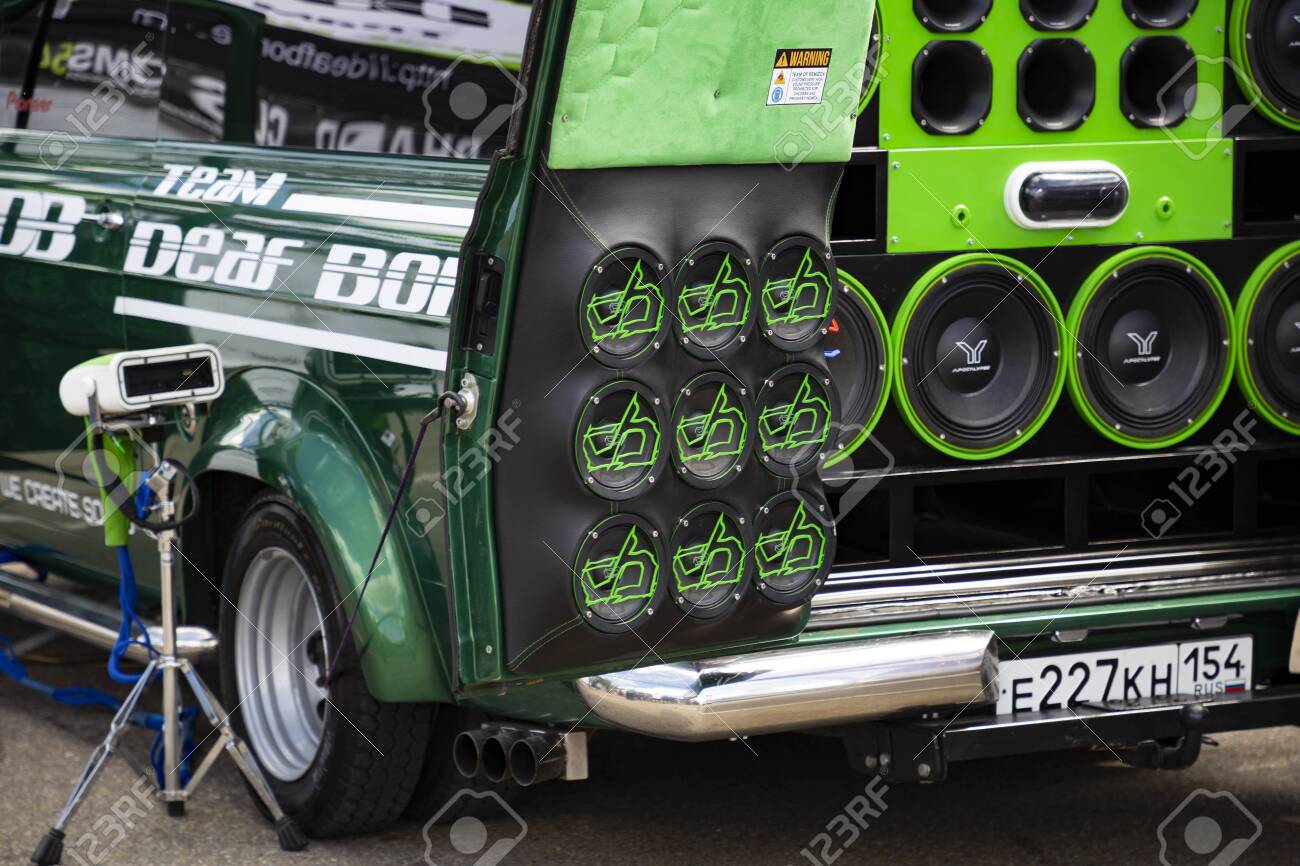 bass system for car