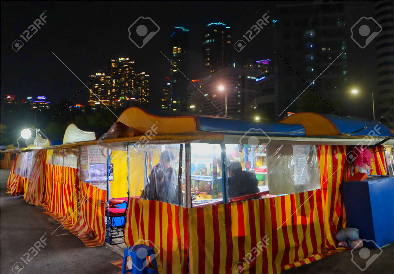Light Festival in haeundae, Busan, South Korea, Asia. - 166952118 Light Festival in haeundae, Busan, South Korea, Asia. - 166952118