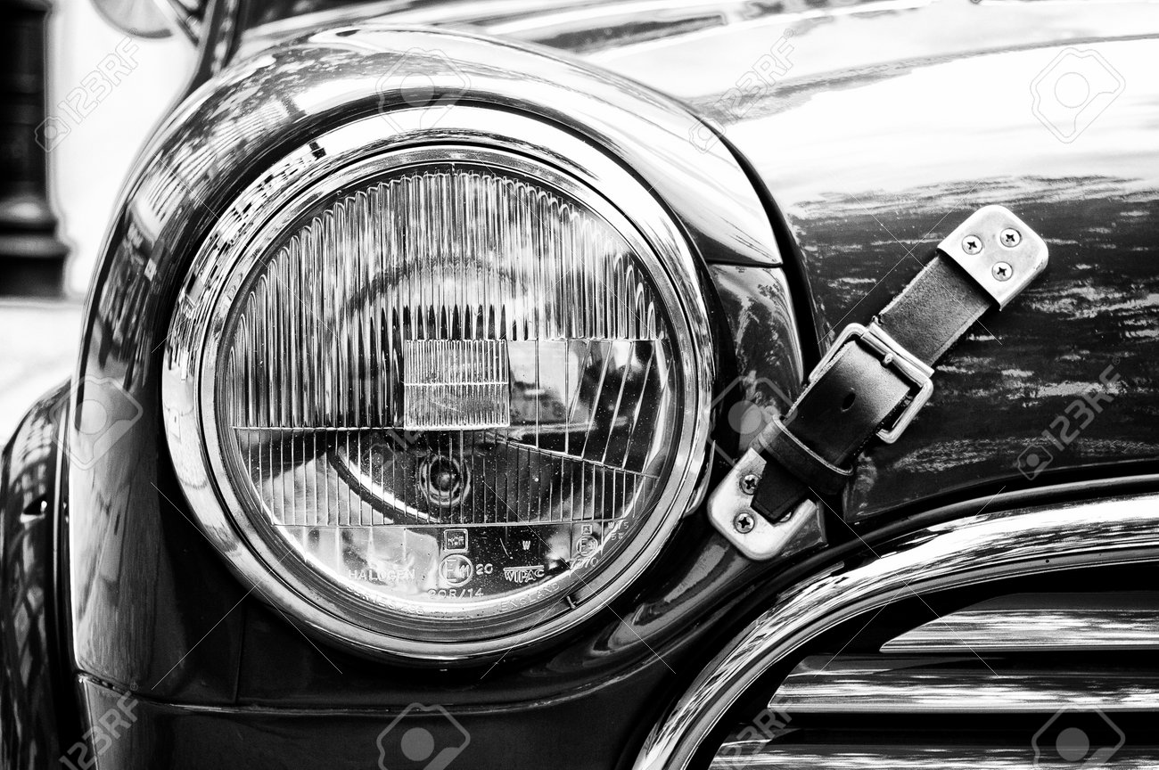 Radiator Engine Cooling And The Lamp Head Light Rover Mini Stock