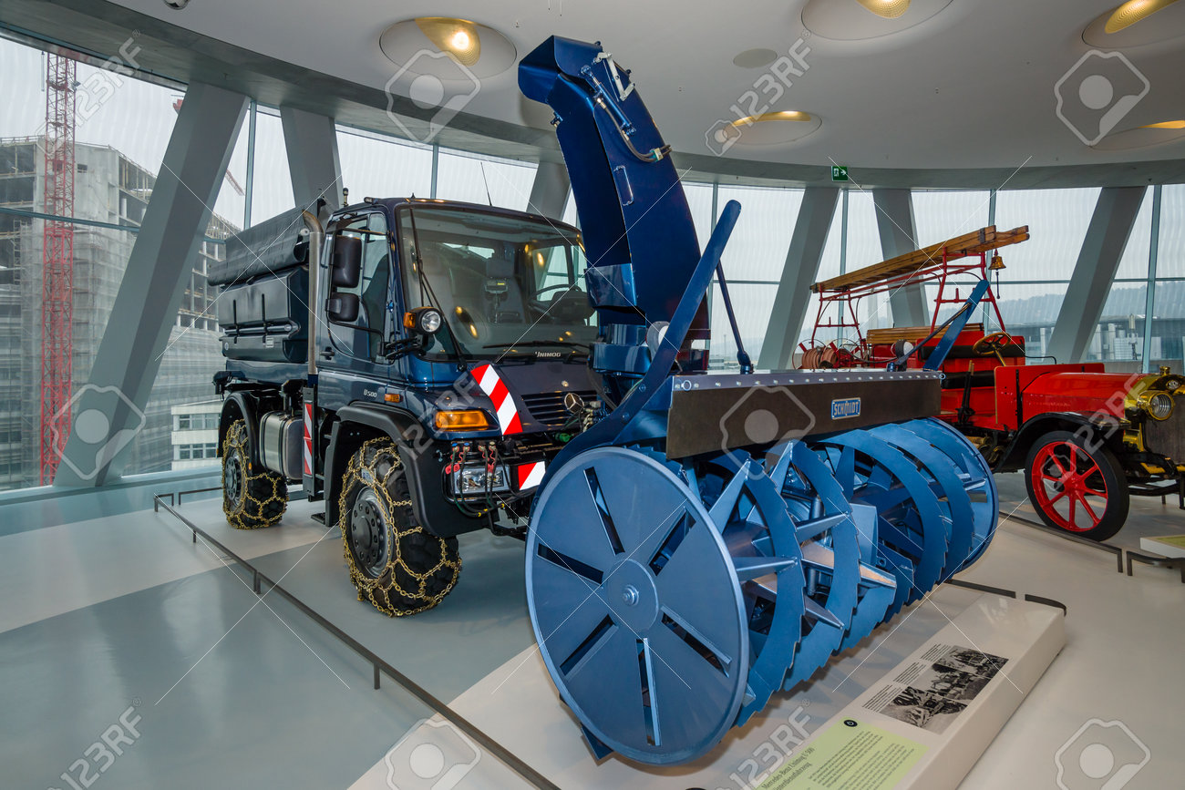 Stuttgart Germany March 19 2016 Mercedes Benz Unimog U500