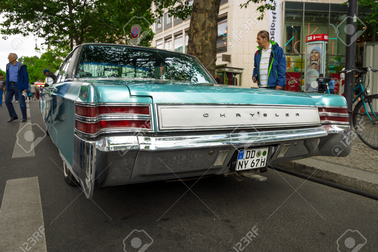 berlin june 17, 2017 vintage car chrysler new yorker, 1967 1967 Chrysler New Yorker 4 Door berlin june 17, 2017 vintage car chrysler new yorker, 1967 rear