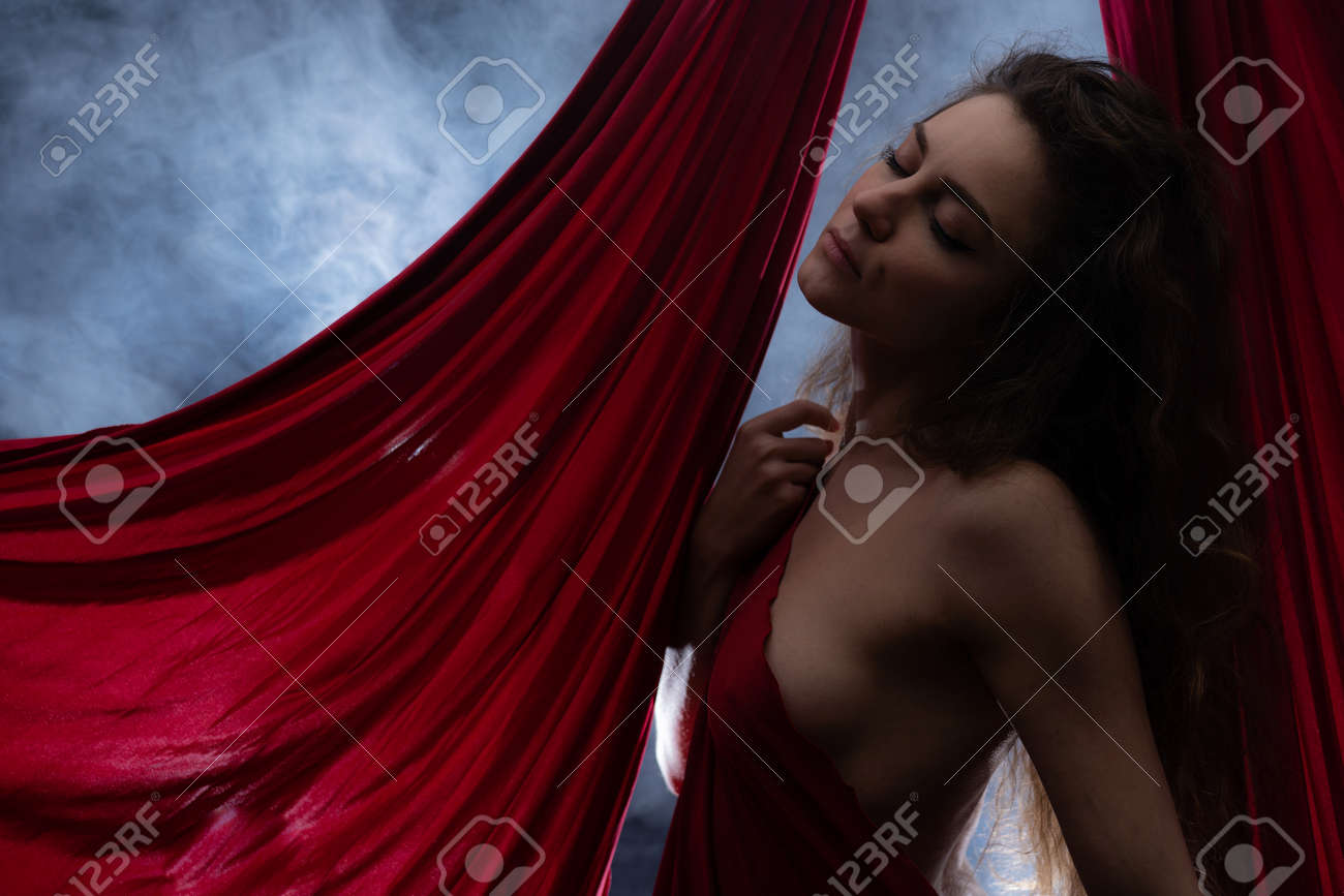 Concept of desire, attraction and pure womans - 164041277 Concept of desire, attraction and pure womans - 164041277