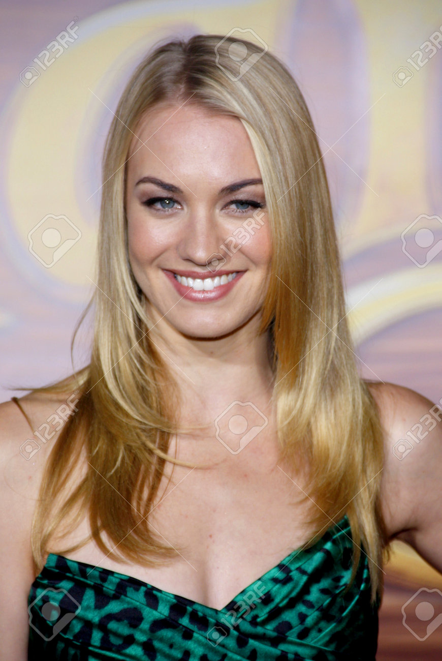 Yvonne Strahovski At The Los Angeles Premiere Of 'Tangled' Held At The El  Capitan Theater In Hollywood On November 14, 2010. Stock Photo, Picture and  Royalty Free Image. Image 57457071., image size:870x1300