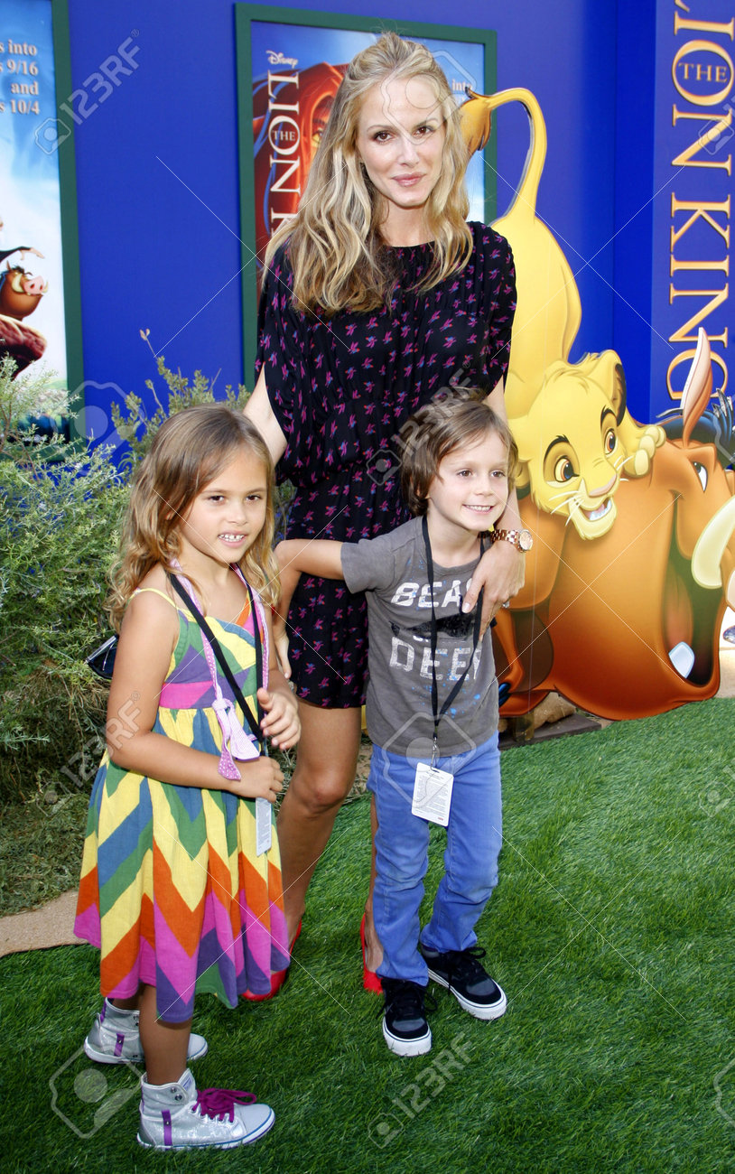 lion king premiere el capitan