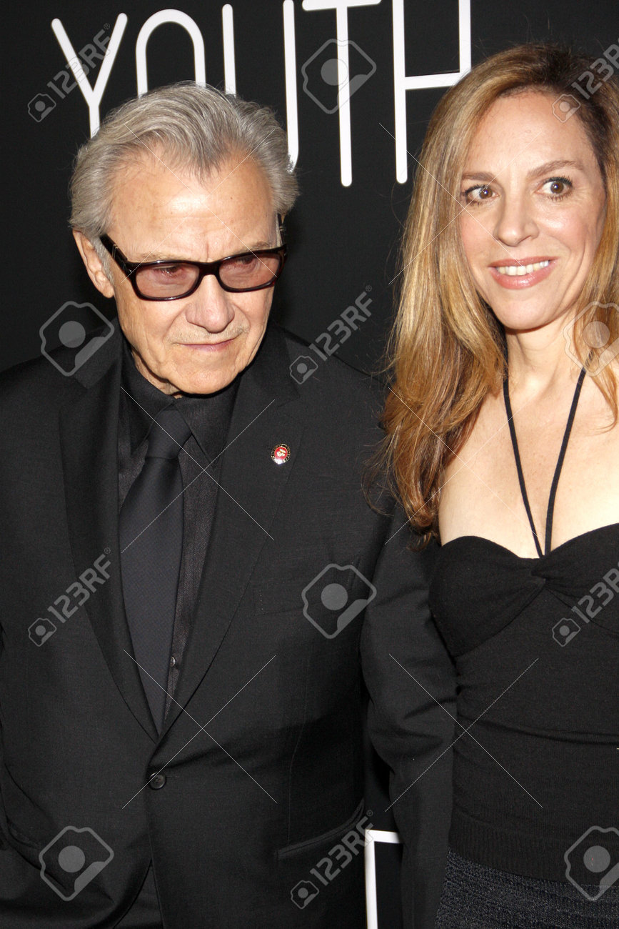 PICS: Couples Glam Up Golden Globes Red Carpet! | Entertainment Tonight, image size:867x1300
