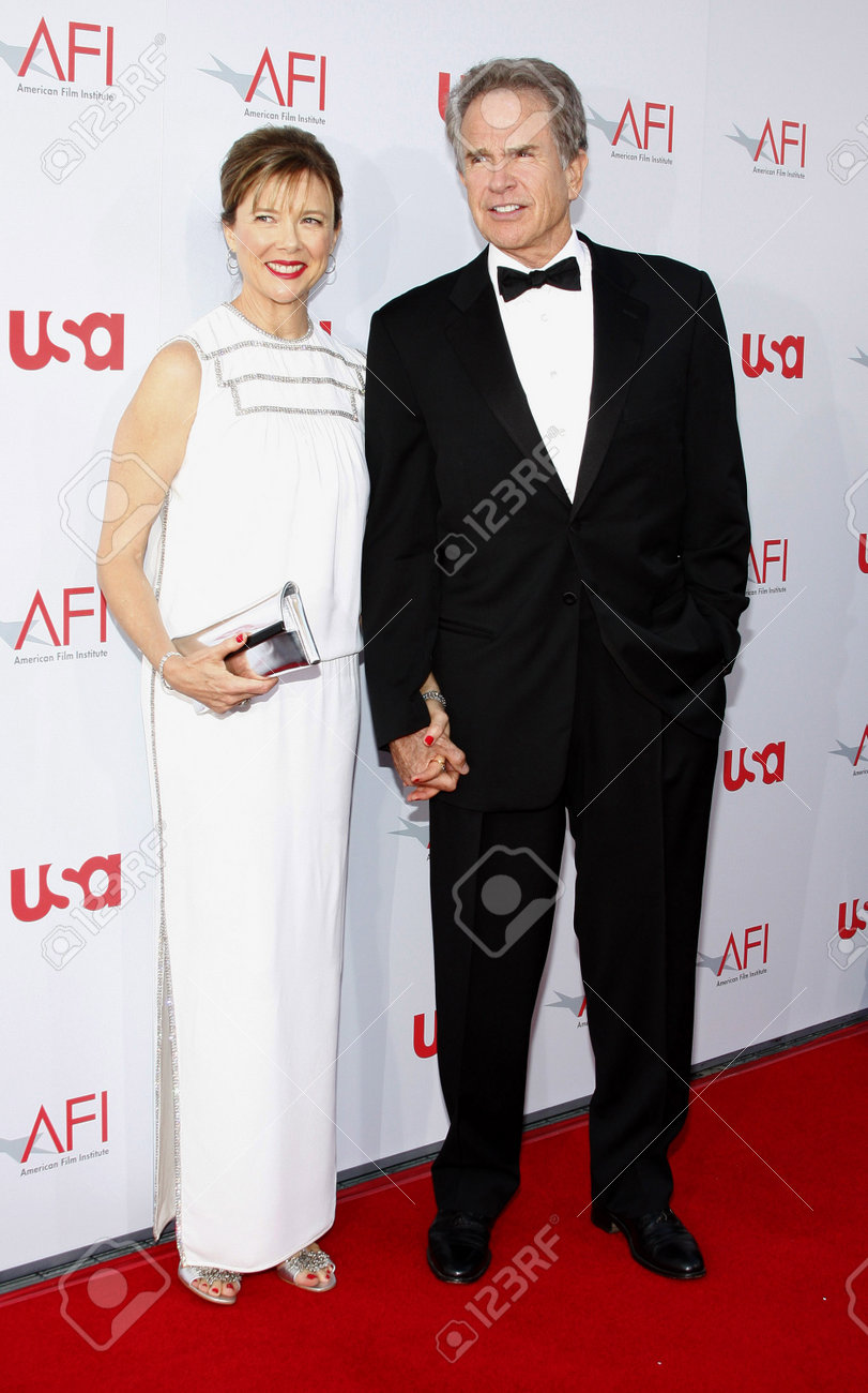 今すぐ販売 オリジナル ウォーレン ビーティとアネット ベニングは バグジー8x10写真サインに署名しました 国内外の有名メーカー Www Hsschool In