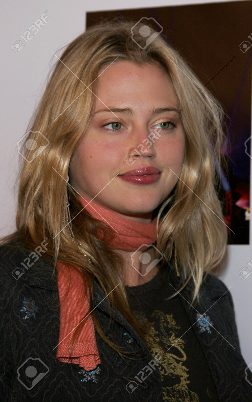 Celebrity Estella Warren nude (54 photo), Ass, Is a cute, Feet, cameltoe 2020 Celebrity Estella Warren naked (81 foto and video), Sexy, Leaked, Selfie, cleavage 2006