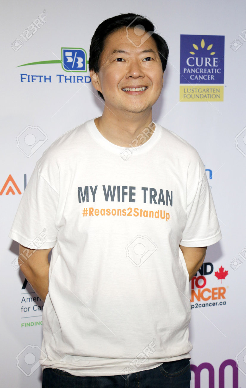 癌まで第 5 回ビエンナーレ スタンドでケン チョンは 16 年 9 月 9 日にアメリカ合衆国ロサンゼルス ウォルト ディズニー コンサート ホールで開催 の写真素材 画像素材 Image