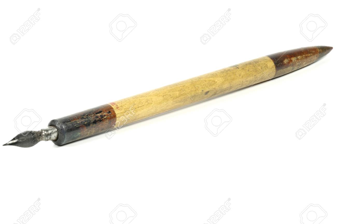 白い背景に分離された古いつけペン の写真素材・画像素材. Image 59394524.