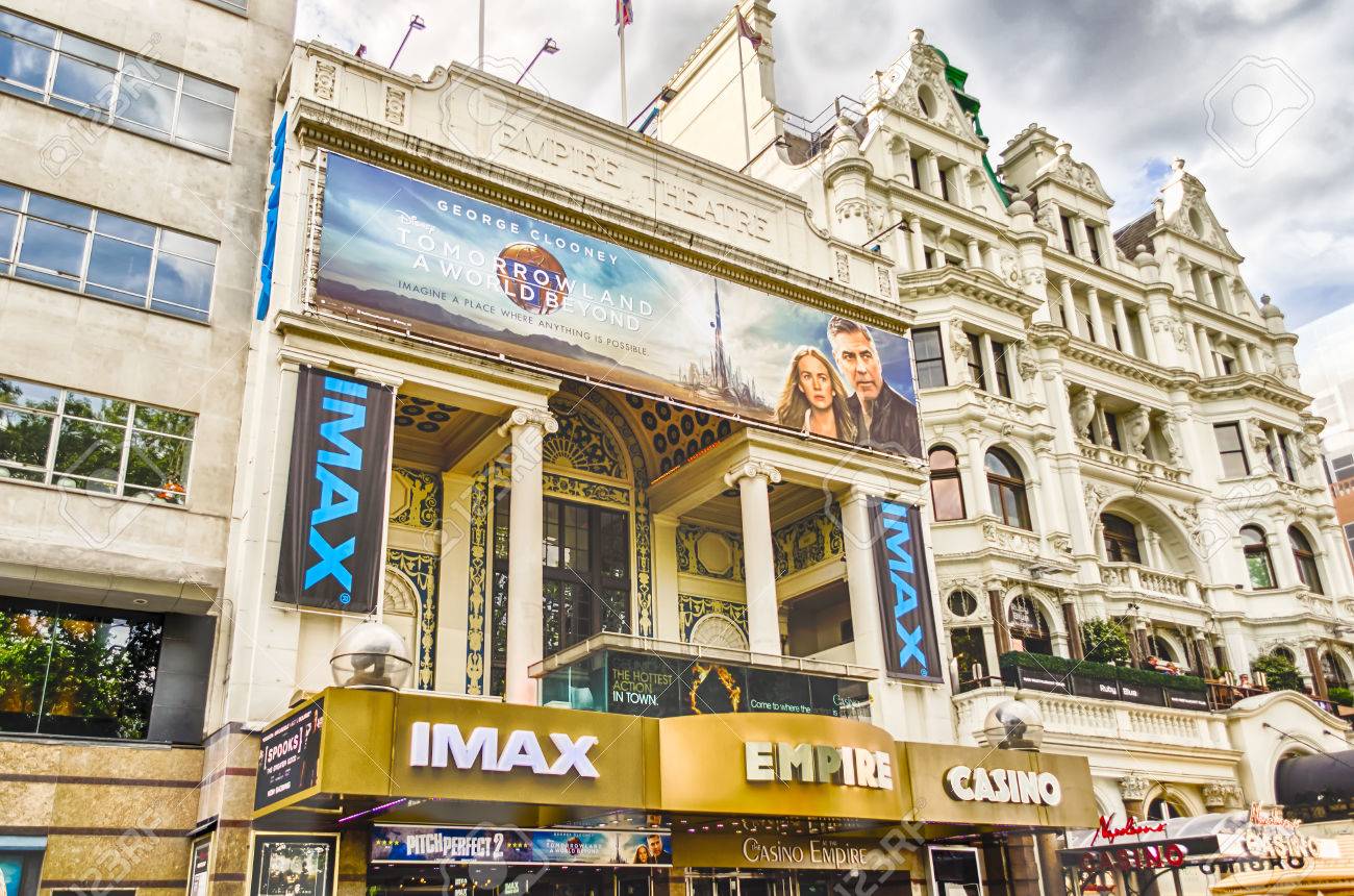 ロンドン 5 月 28 日 レスター スクエア 15 年 5 月 28 日にロンドンの帝国シネマのファサード 帝国映画は トーマス Verity によって 14 年に建てられました の写真素材 画像素材 Image ロンドン 5 月 28 日 レスター スクエア 15 年 5 月 28 日にロンドンの帝国シネマのファサード 帝国映画は トーマス Verity によって 14 年に建てられました の写真素材 画像素材 Image