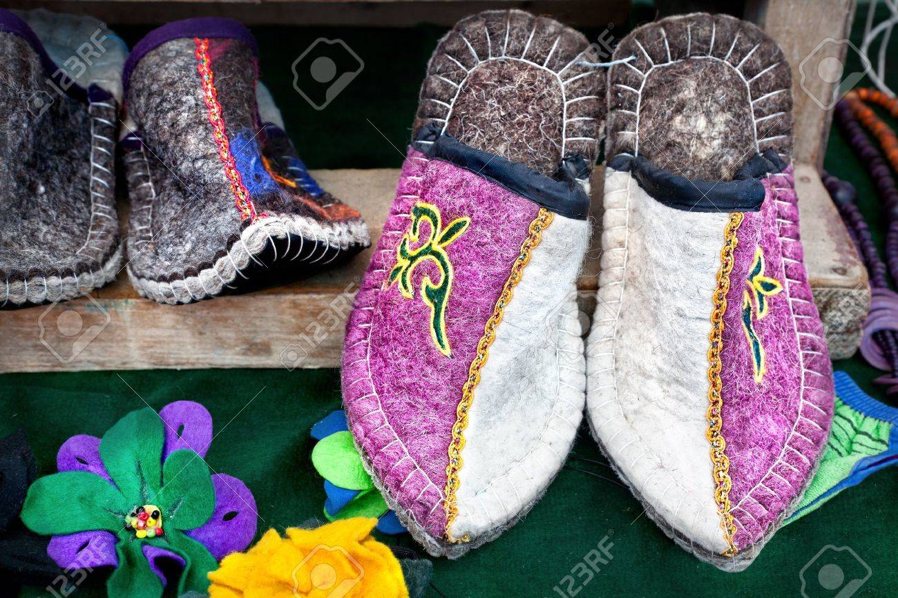 ethnic slippers