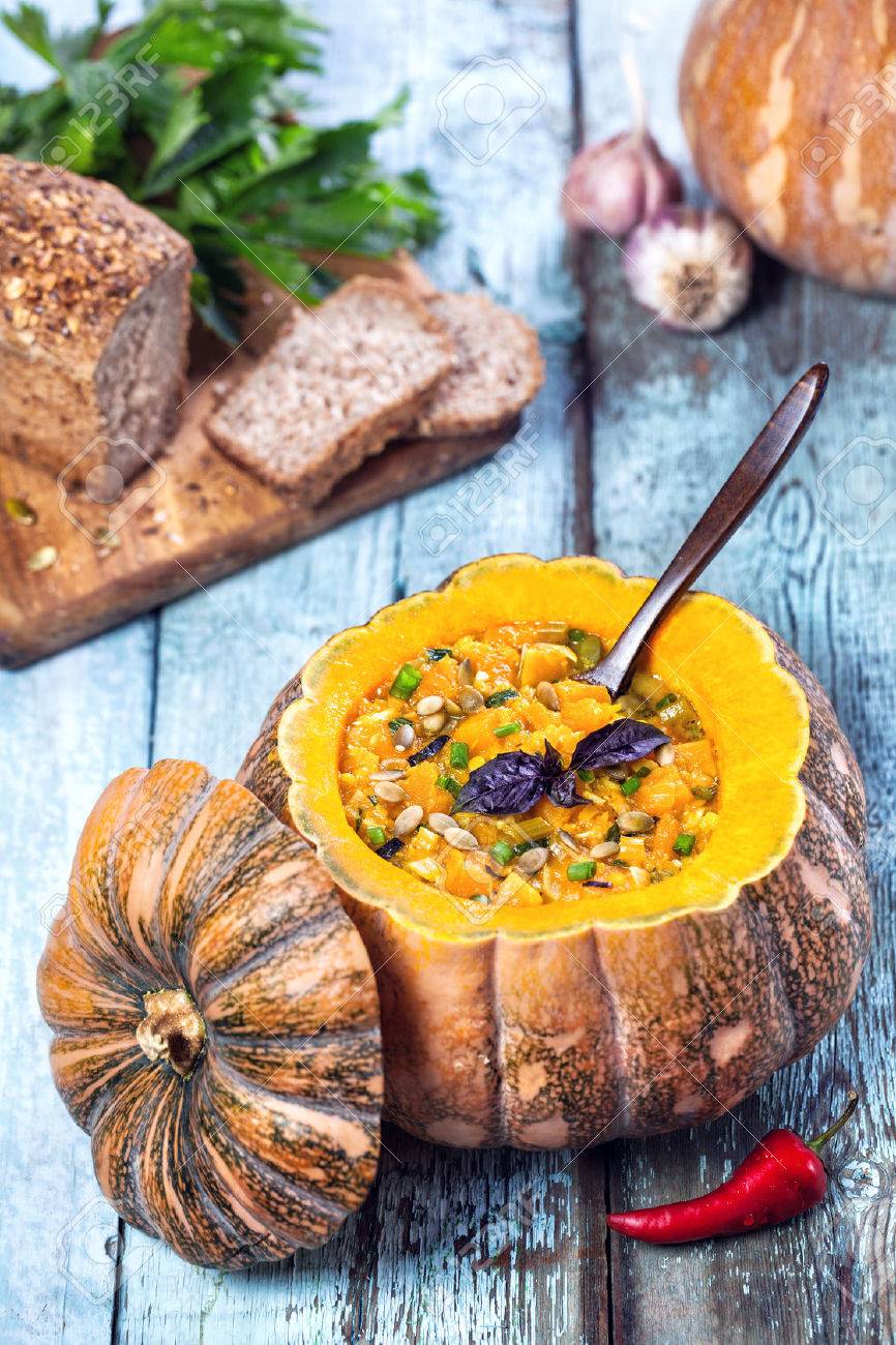 Decoration of dishes. Autumn Carving Decoration of dishes. Autumn Carving