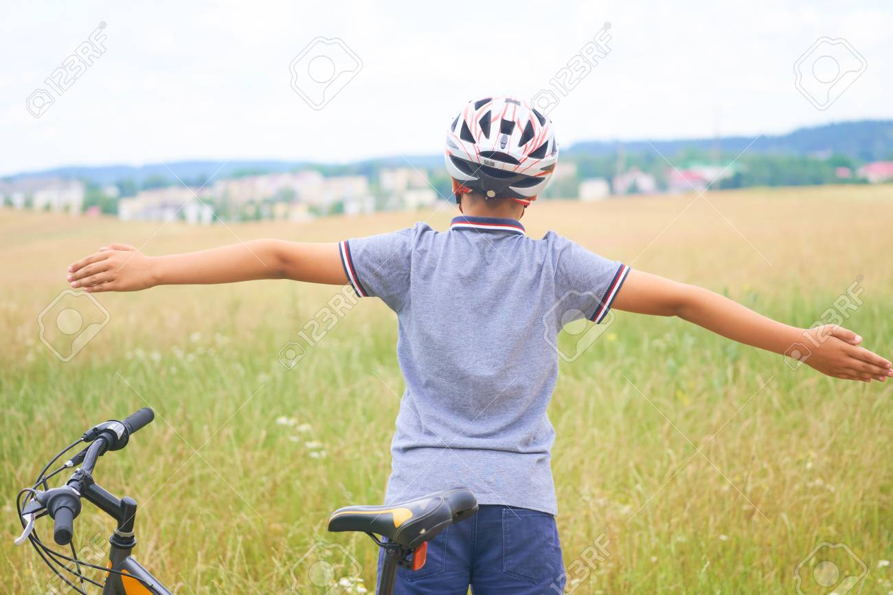 teenager bike helmet