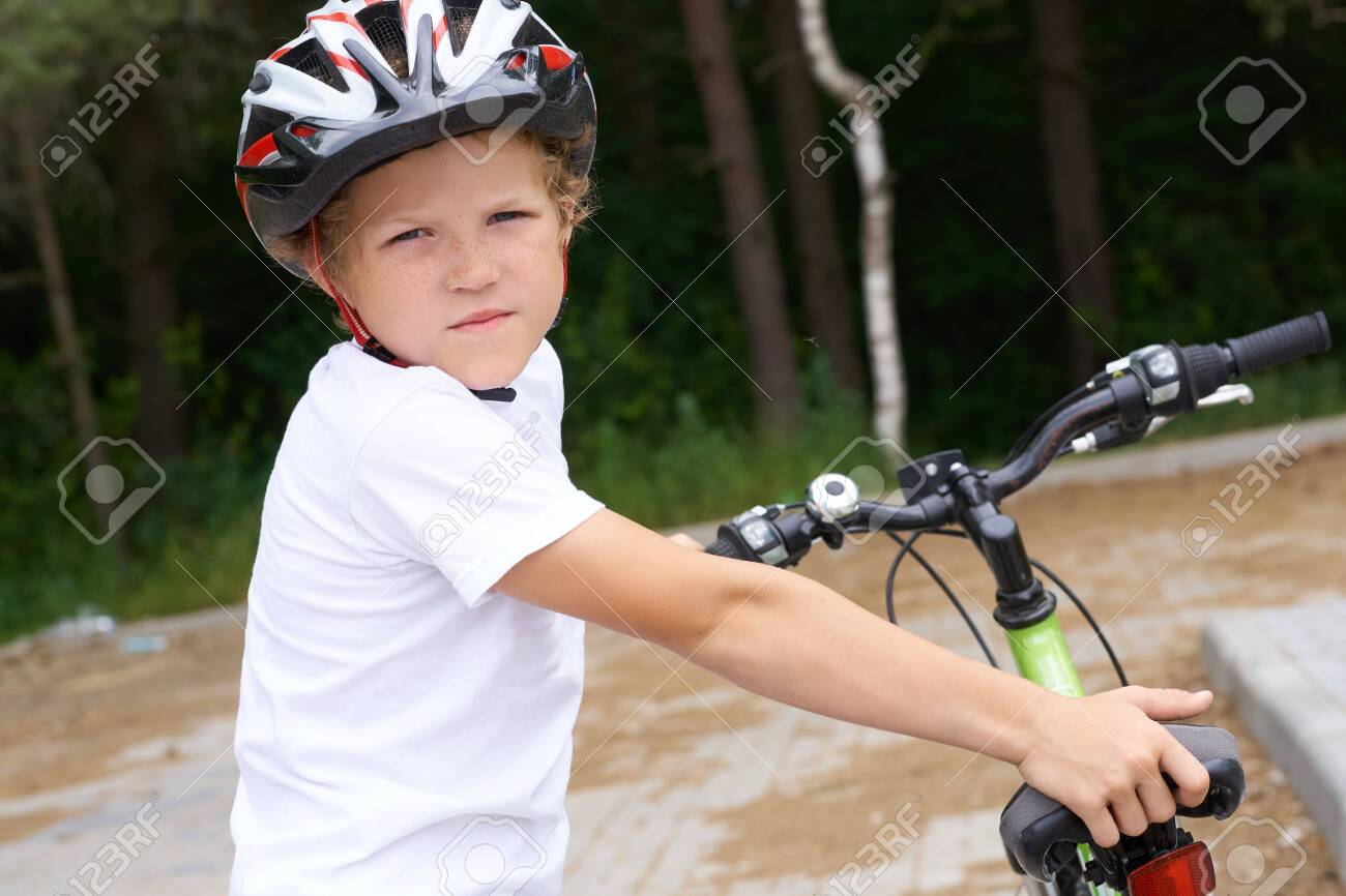 teenager bike helmet
