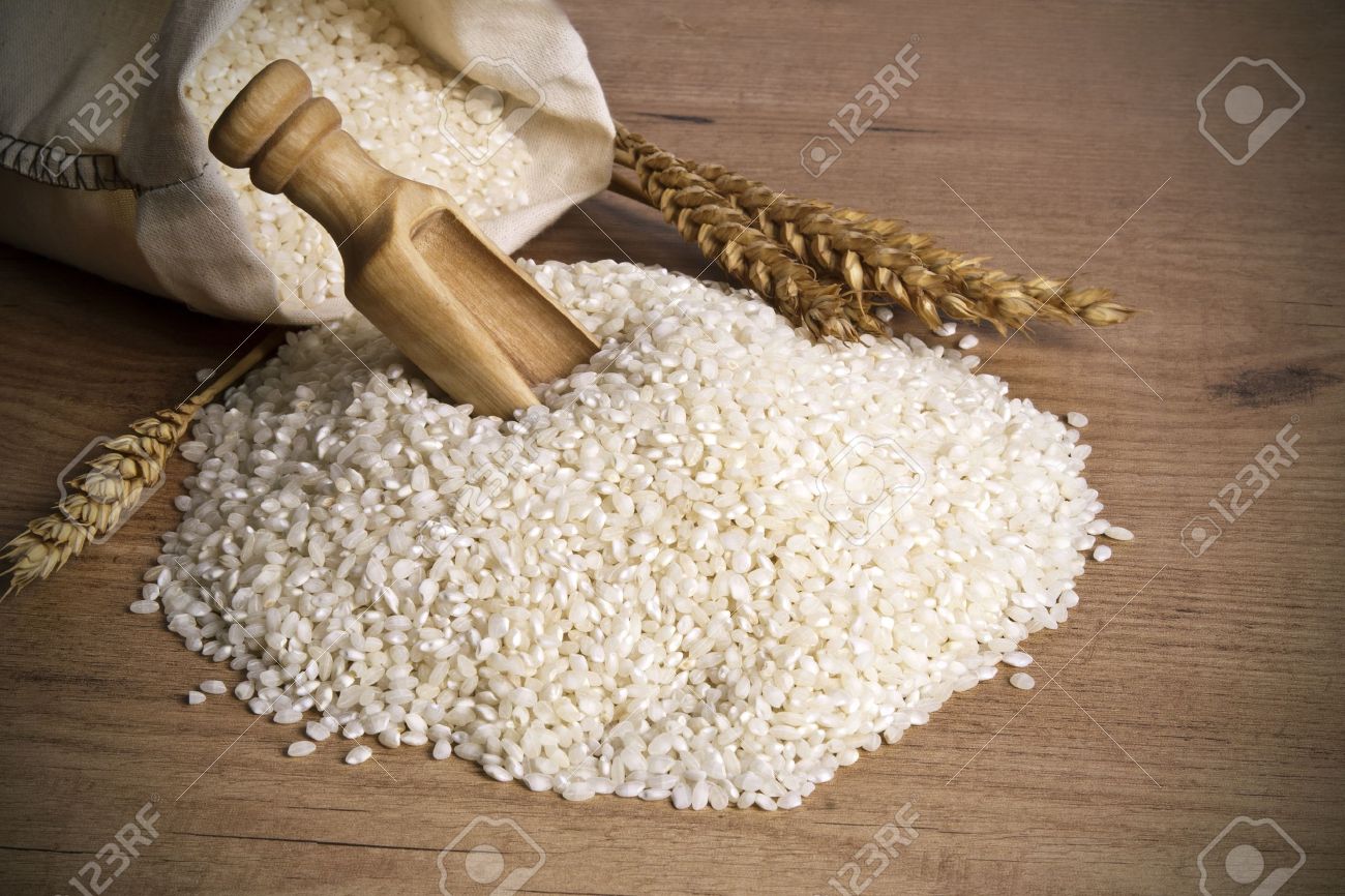 white rice harvest in studio photography - 16459523 white rice harvest in studio photography - 16459523