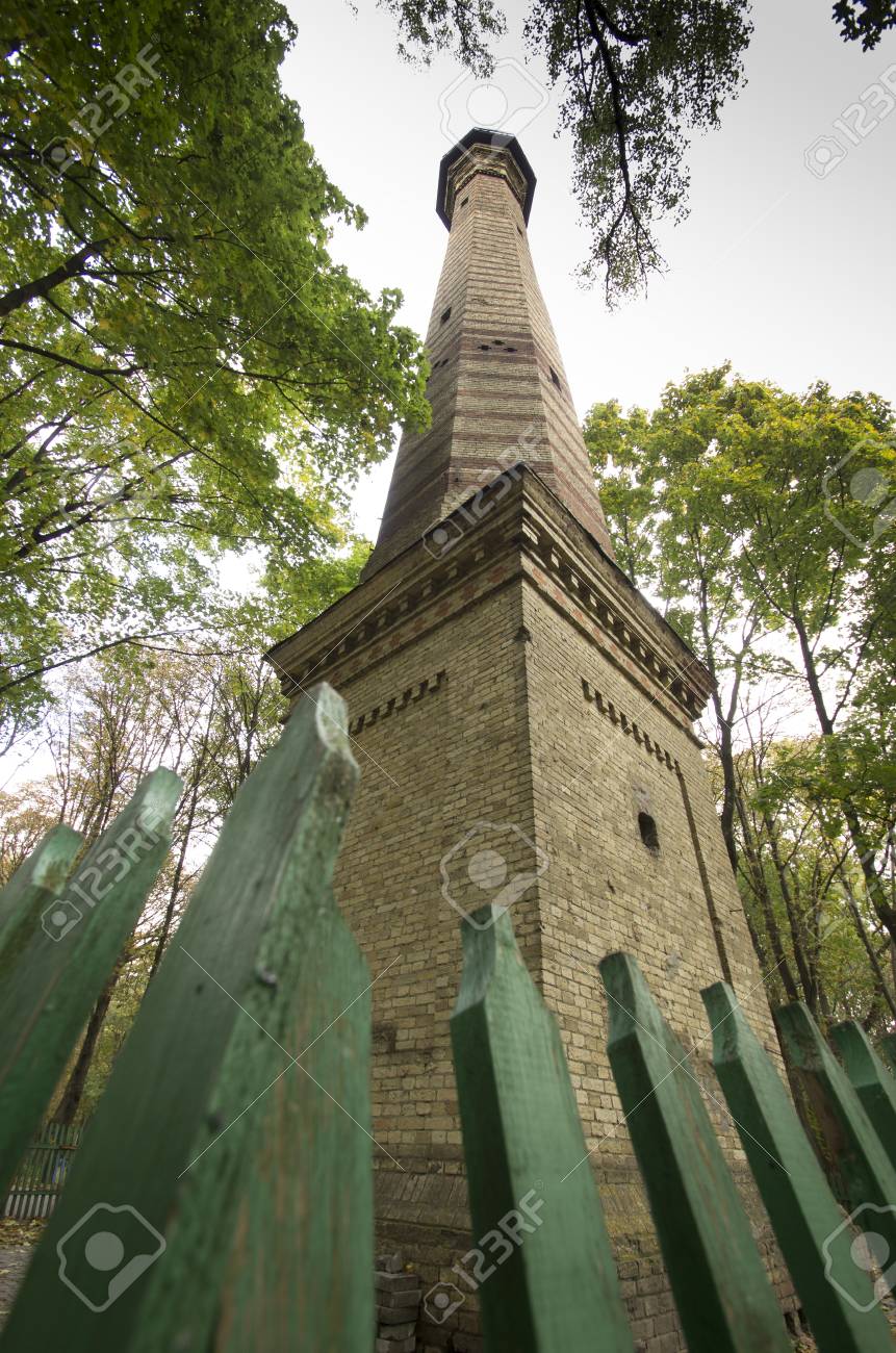 Rus porno video qizlar kamming qattiq Orta yoshli ayol porno tinglamoqda.