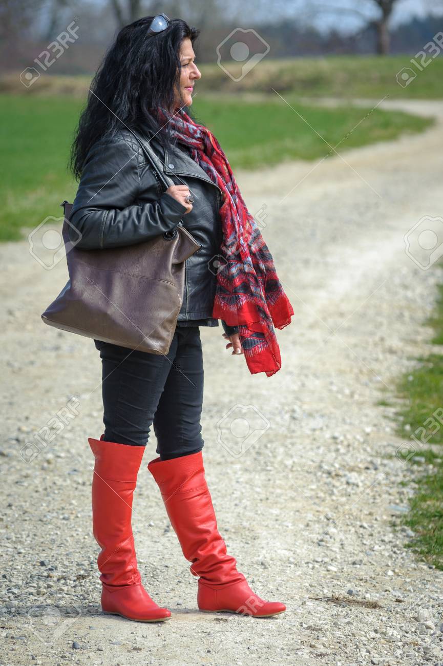 looking for red boots