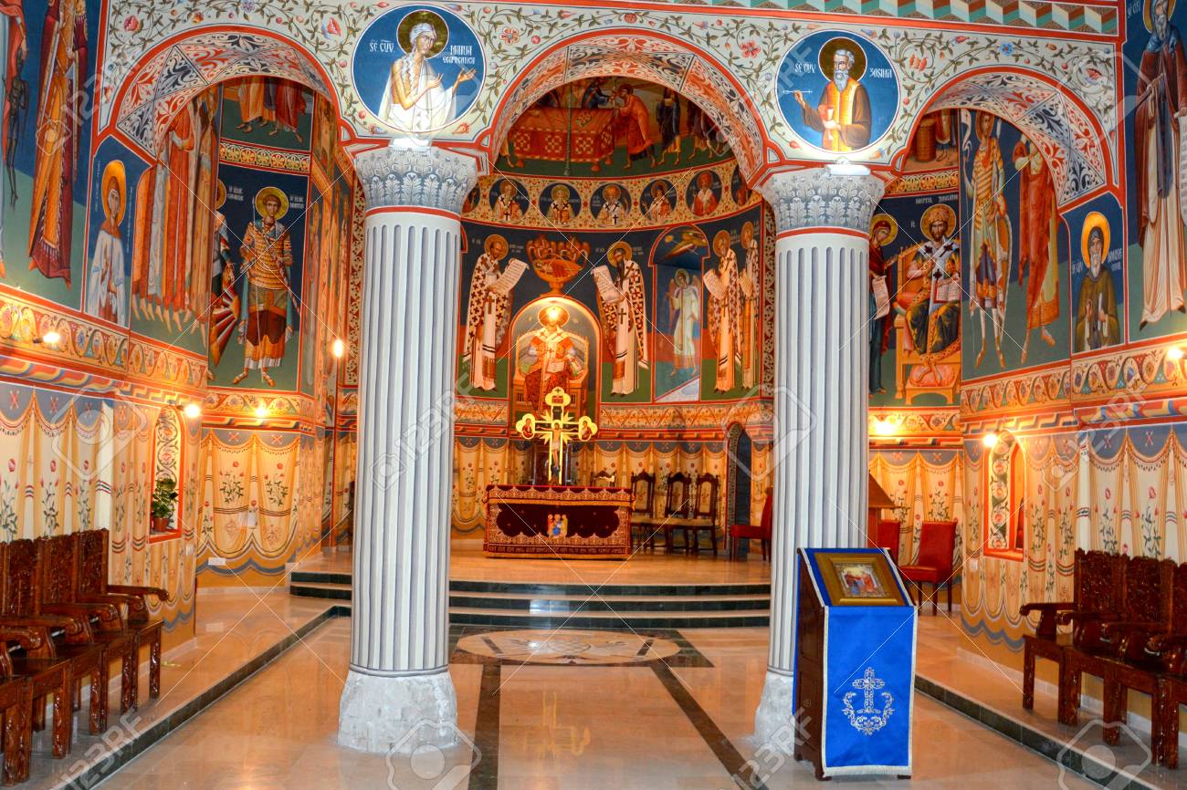 ギリシャ正教イコン聖アナ Rohia 修道院。修道院は、丘の丘の